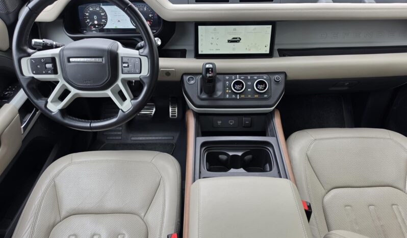 LAND ROVER DEFENDER 110 D200 HSE (Automata) Vezetett sz.könyv! Vonóhorog! Panoráma tető! Ülésszellőztetés! full