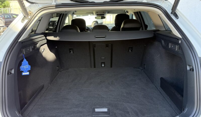 VOLKSWAGEN PASSAT VIII Variant 2.0 TDI SCR Elegance Magyarországi!!! Gyönyörű állapot!!! full