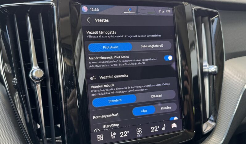 VOLVO XC60 2.0 [B4] MHEV Plus Dark AWD Geartronic Magyarországi!!! Áfá-s!!! Garanciális!!! Végig vezetett szervizkönyv!!! full