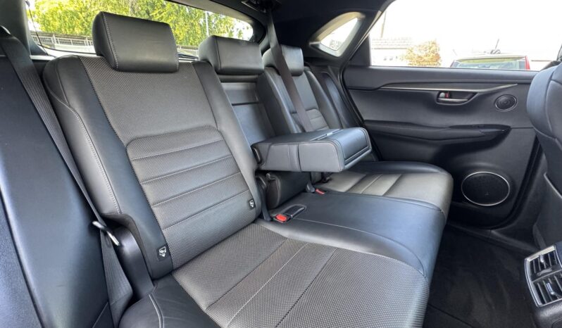 LEXUS NX 300h F Sport CVT F sport!!! Gyönyörű állapot!!! Vezetett szervizkönyv!!! full