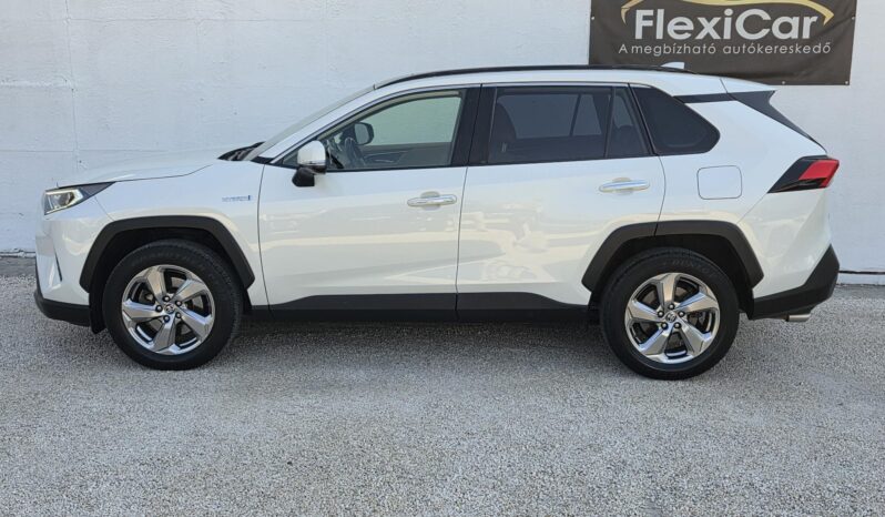 TOYOTA RAV 4 Rav4 2.5 Hybrid Executive e-CVT Magyarországi! Vezetett szervizkönyv! Panorámatető! JBL! full