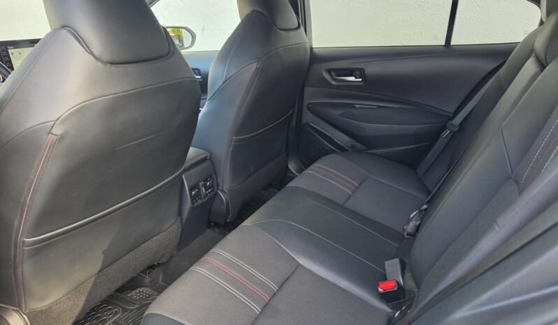 TOYOTA COROLLA Sedan 1.8 Hybrid GR-Sport e-CVT Magyarországi! Vez.sz.könyv! full