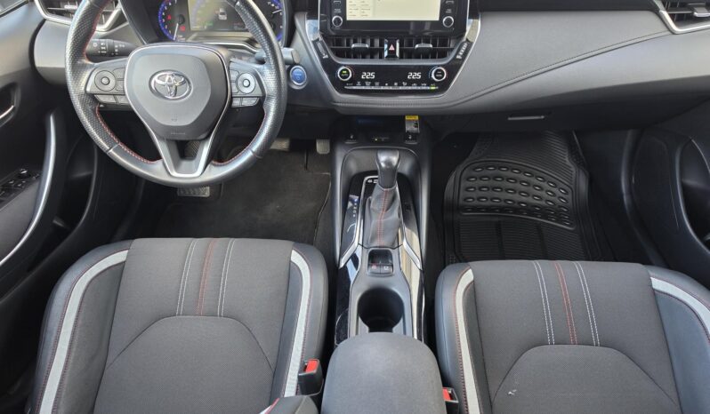 TOYOTA COROLLA Sedan 1.8 Hybrid GR-Sport e-CVT Magyarországi! Vez.sz.könyv! full