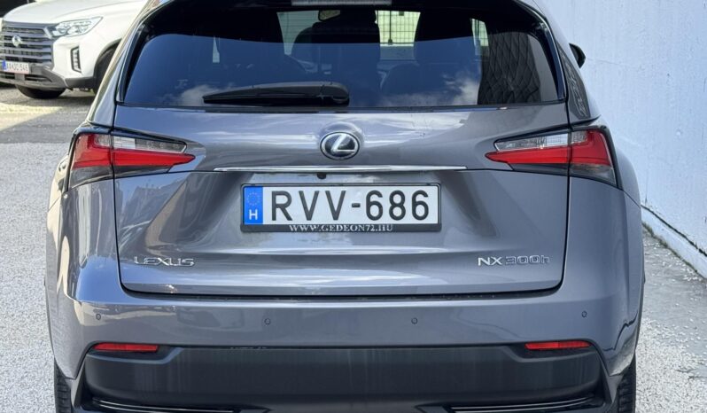 LEXUS NX 300h F Sport CVT F sport!!! Gyönyörű állapot!!! Vezetett szervizkönyv!!! full