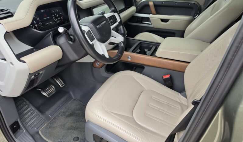 LAND ROVER DEFENDER 110 D200 HSE (Automata) Vezetett sz.könyv! Vonóhorog! Panoráma tető! Ülésszellőztetés! full