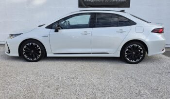 TOYOTA COROLLA Sedan 1.8 Hybrid GR-Sport e-CVT Magyarországi! Vez.sz.könyv! full