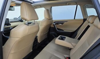 TOYOTA RAV 4 Rav4 2.5 Hybrid Executive e-CVT Magyarországi! Vezetett szervizkönyv! Panorámatető! JBL! full