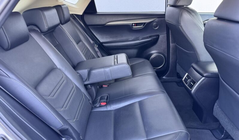 LEXUS NX 300h Executive Special Edition CVT Magyarországi – Gyönyörű Állapotban!! ( Újszerű Téli – Nyári Kerék Garnitúra ) full