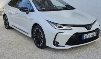 TOYOTA COROLLA Sedan 1.8 Hybrid GR-Sport e-CVT Magyarországi! Vez.sz.könyv! full
