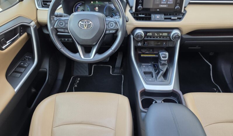 TOYOTA RAV 4 Rav4 2.5 Hybrid Executive e-CVT Magyarországi! Vezetett szervizkönyv! Panorámatető! JBL! full