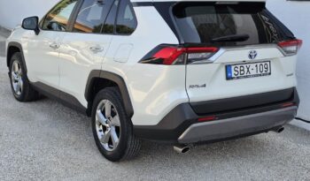 TOYOTA RAV 4 Rav4 2.5 Hybrid Executive e-CVT Magyarországi! Vezetett szervizkönyv! Panorámatető! JBL! full