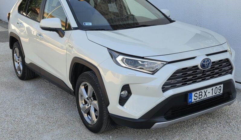 TOYOTA RAV 4 Rav4 2.5 Hybrid Executive e-CVT Magyarországi! Vezetett szervizkönyv! Panorámatető! JBL! full
