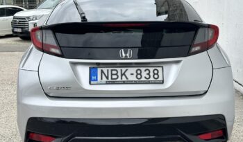 HONDA CIVIC 1.8 Elegance 15 ADAS NAVI 6MT Magyarországi! Sérülésmentes! Vezetett szervizkönyv! full