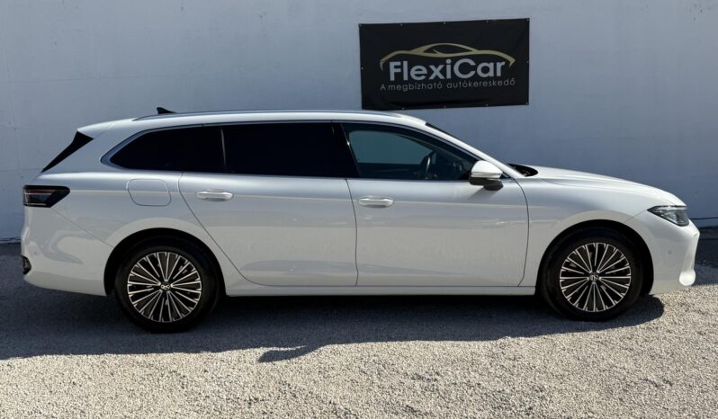 VOLKSWAGEN PASSAT VIII Variant 2.0 TDI SCR Elegance Magyarországi!!! Gyönyörű állapot!!! full