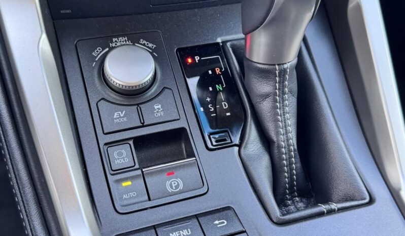 LEXUS NX 300h Executive Special Edition CVT Magyarországi – Gyönyörű Állapotban!! ( Újszerű Téli – Nyári Kerék Garnitúra ) full