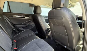 VOLKSWAGEN PASSAT VIII Variant 2.0 TDI SCR Elegance Magyarországi!!! Gyönyörű állapot!!! full