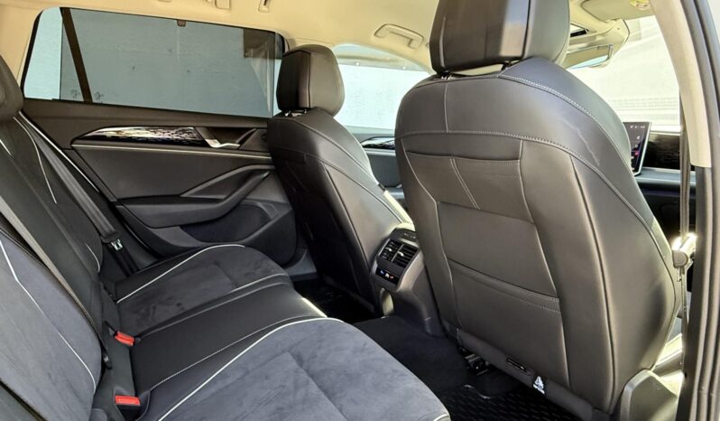 VOLKSWAGEN PASSAT VIII Variant 2.0 TDI SCR Elegance Magyarországi!!! Gyönyörű állapot!!! full