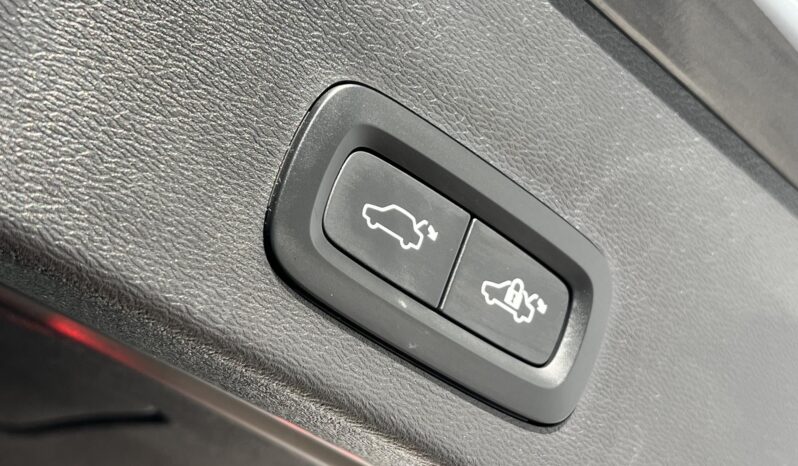 VOLVO XC40 2.0 [B3] MHEV Plus Bright DCT Magyarországi!!! Vezetett szervízkönyv!!! full