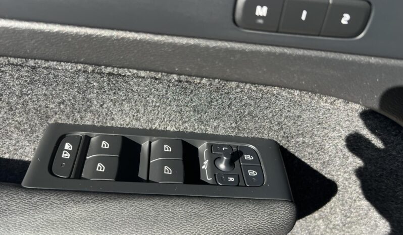 VOLVO XC40 2.0 [B3] MHEV Plus Bright DCT Magyarországi!!! Vezetett szervízkönyv!!! full